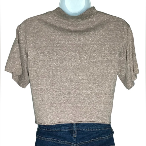 ADC Light Heather Burgundy Crop Short Sleeve T-Shirt Size XSmall Juniors - Picture 2 of 5